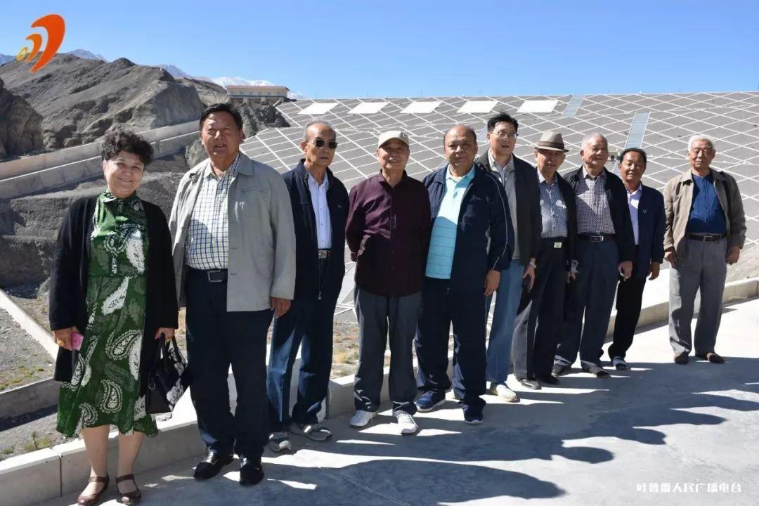 男子寒冬流浪工地民警送热粥帮寻家